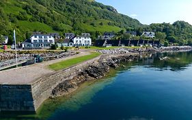 Holly Tree Hotel, Swimming Pool & Hot Tub